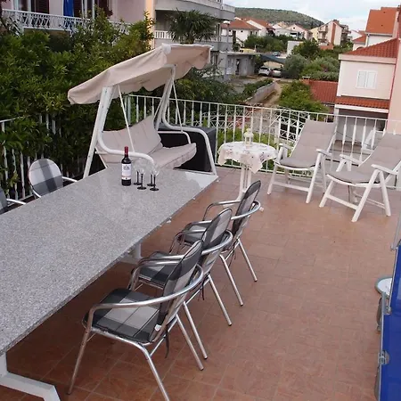 Apartment Mira