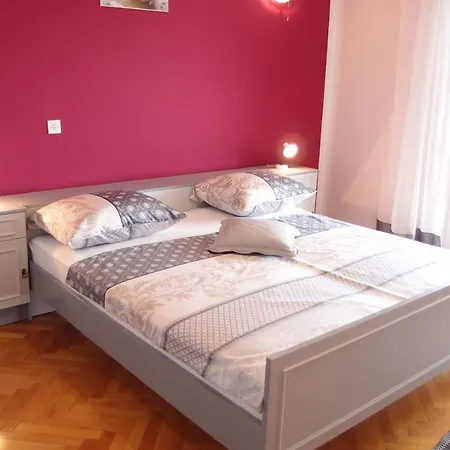 Mira Apartment